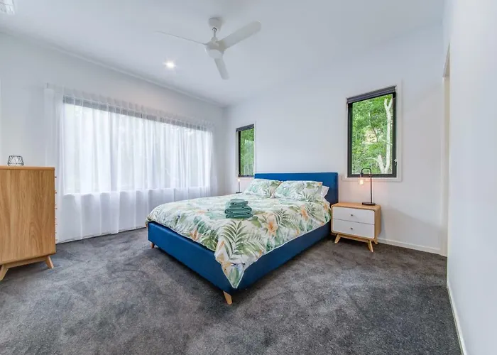 Hillside Haven - Airlie Beach