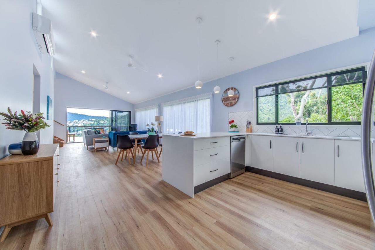 Hillside Haven - Airlie Holiday home